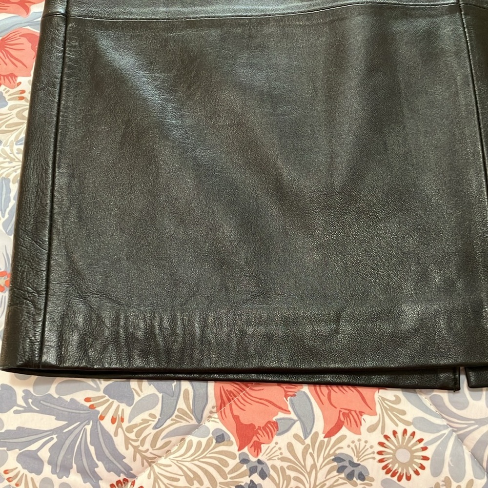 Jaclyn Smith Vintage Leather Skirt - Picture 10 of 10